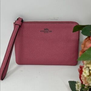 COACH WRISTLET SMALL ROSE PINK CROSSGRAIN LEATHER CORNER ZIP 6x4